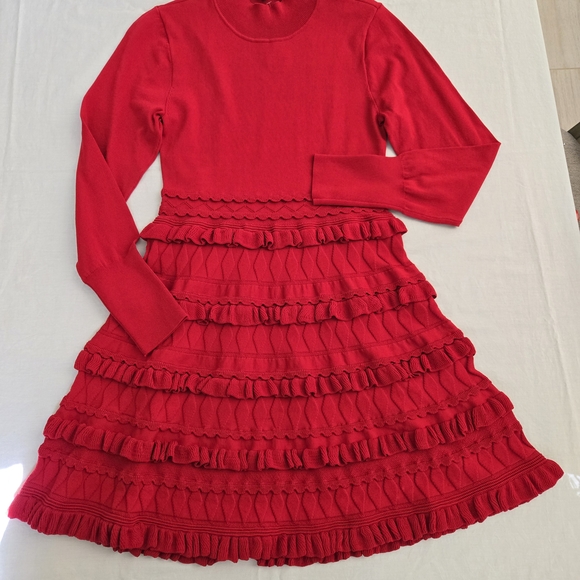 Muse By Marchesa Elegant Red Ruffled Dress - Picture 3 of 12